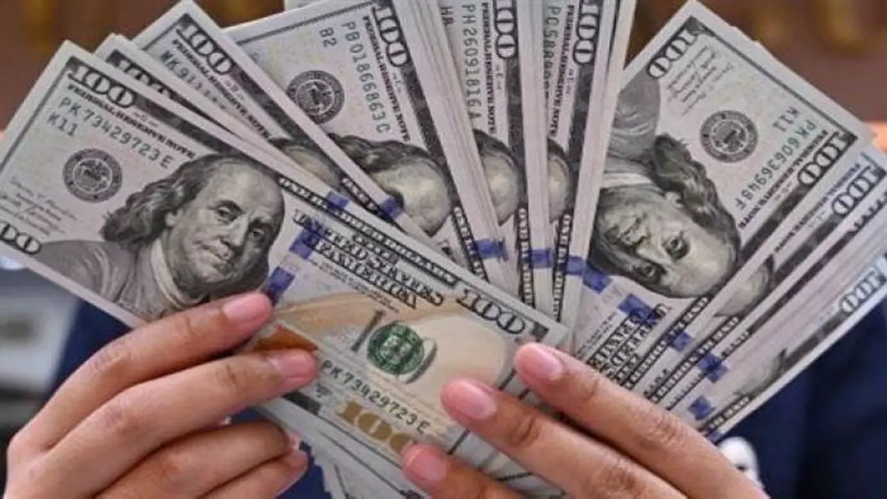 سعر الدولار يسجل قفزة جديدة ويستقر داخل تعاملات البنوك المصرية اليوم